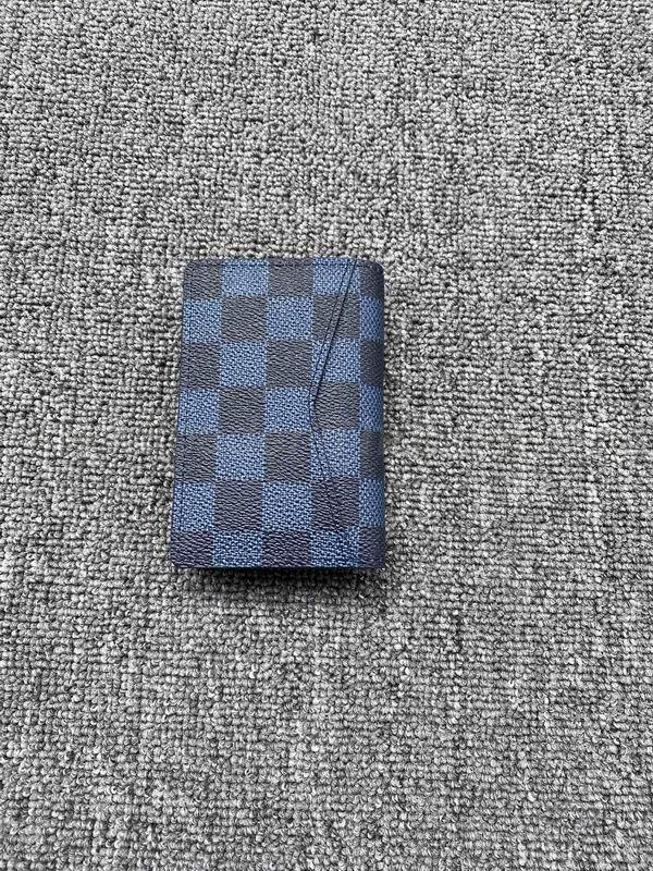 LV Wallets 131